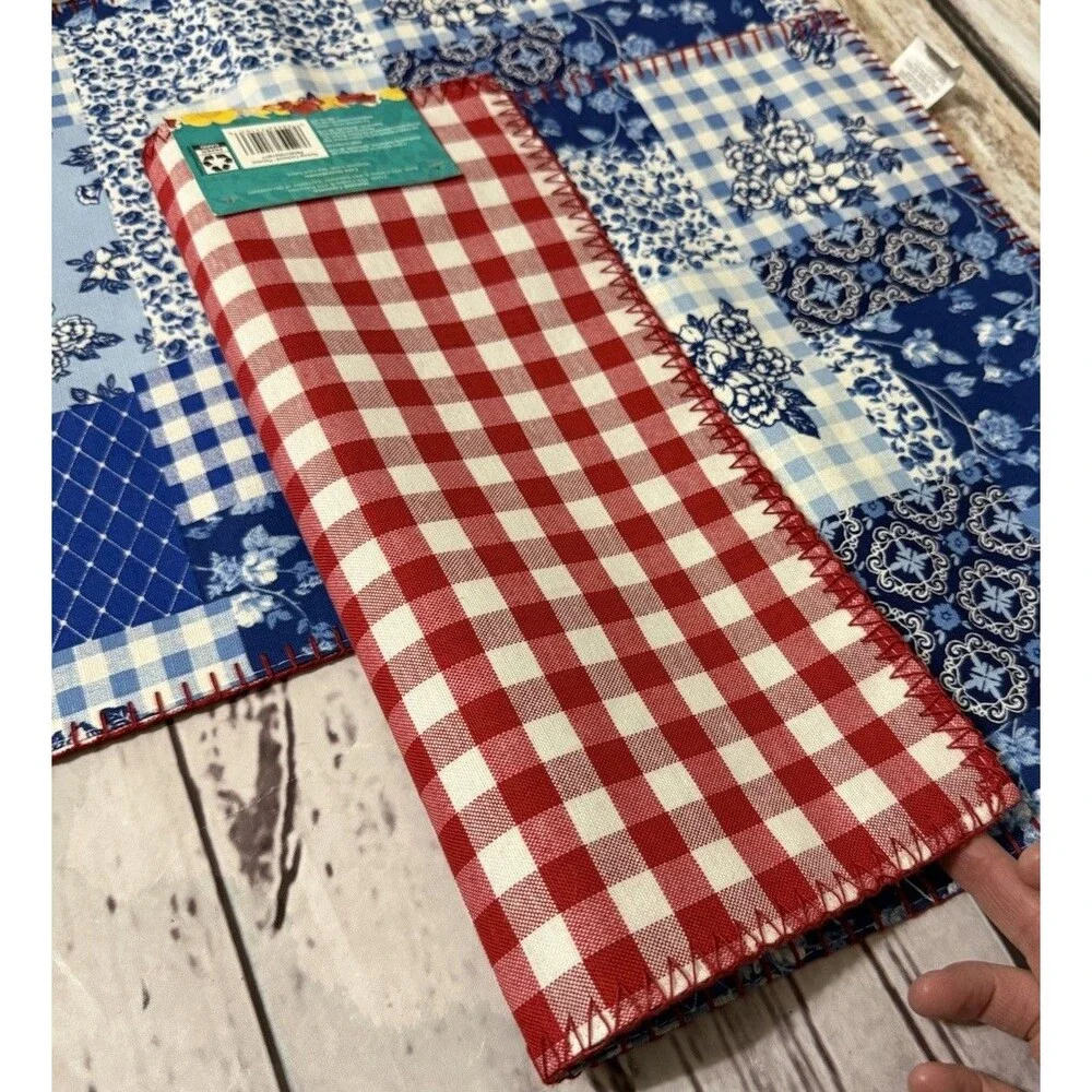 Pioneer Woman Set of 2 Heritage Patchwork Placemat 14in X 19in Reversible New